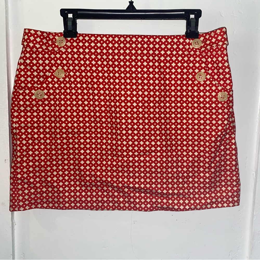 J Crew size 12 retro mod mini skirt red & white patterned button accent pocket